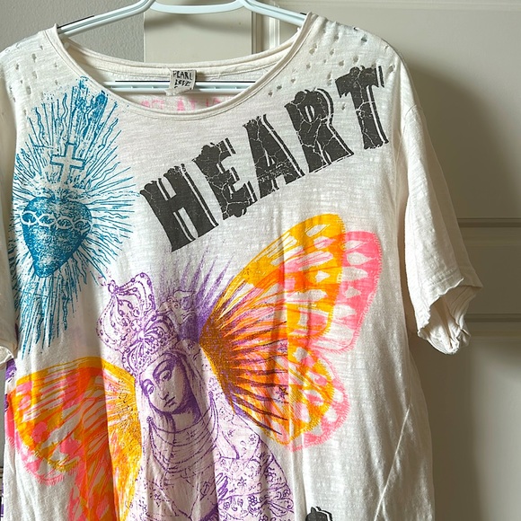 Magnolia Pearl Heart collage tee  **sold out** - Picture 1 of 6